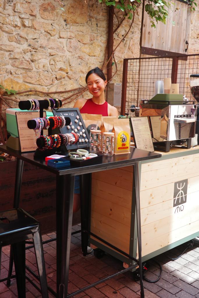 MÙ Coffee outdoor stand